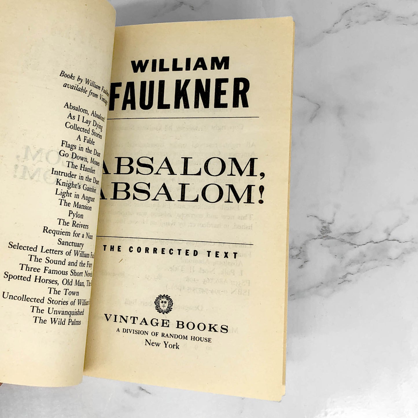 Absalom, Absalom! by William Faulkner [1987 PAPERBACK]