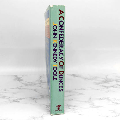 A Confederacy of Dunces by John Kennedy Toole [1987 TRADE PAPERBACK]