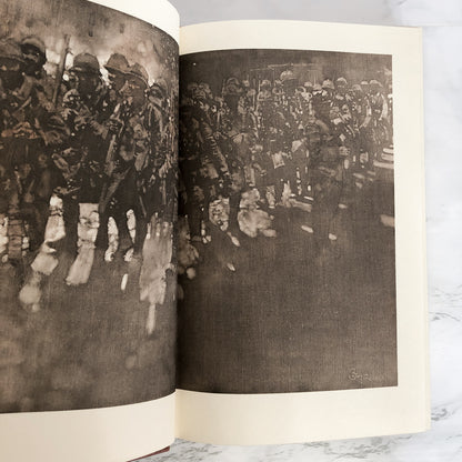 A Farewell to Arms by Ernest Hemingway [THE FRANKLIN LIBRARY / 1979]