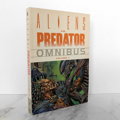 Aliens VS Predator Omnibus [VOLUME 1] - Bookshop Apocalypse