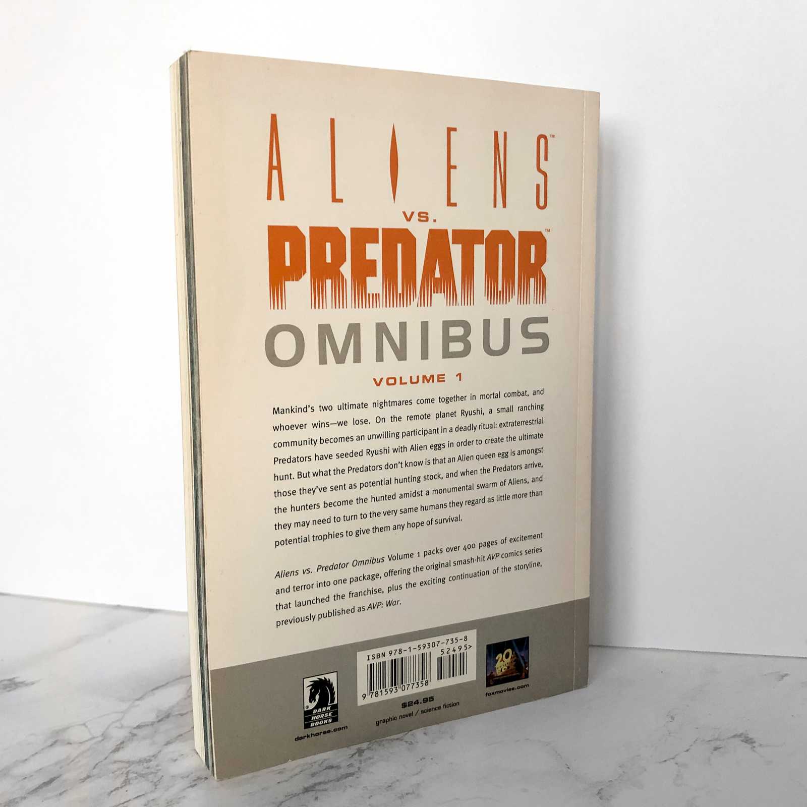 Aliens VS Predator Omnibus [VOLUME 1] - Bookshop Apocalypse