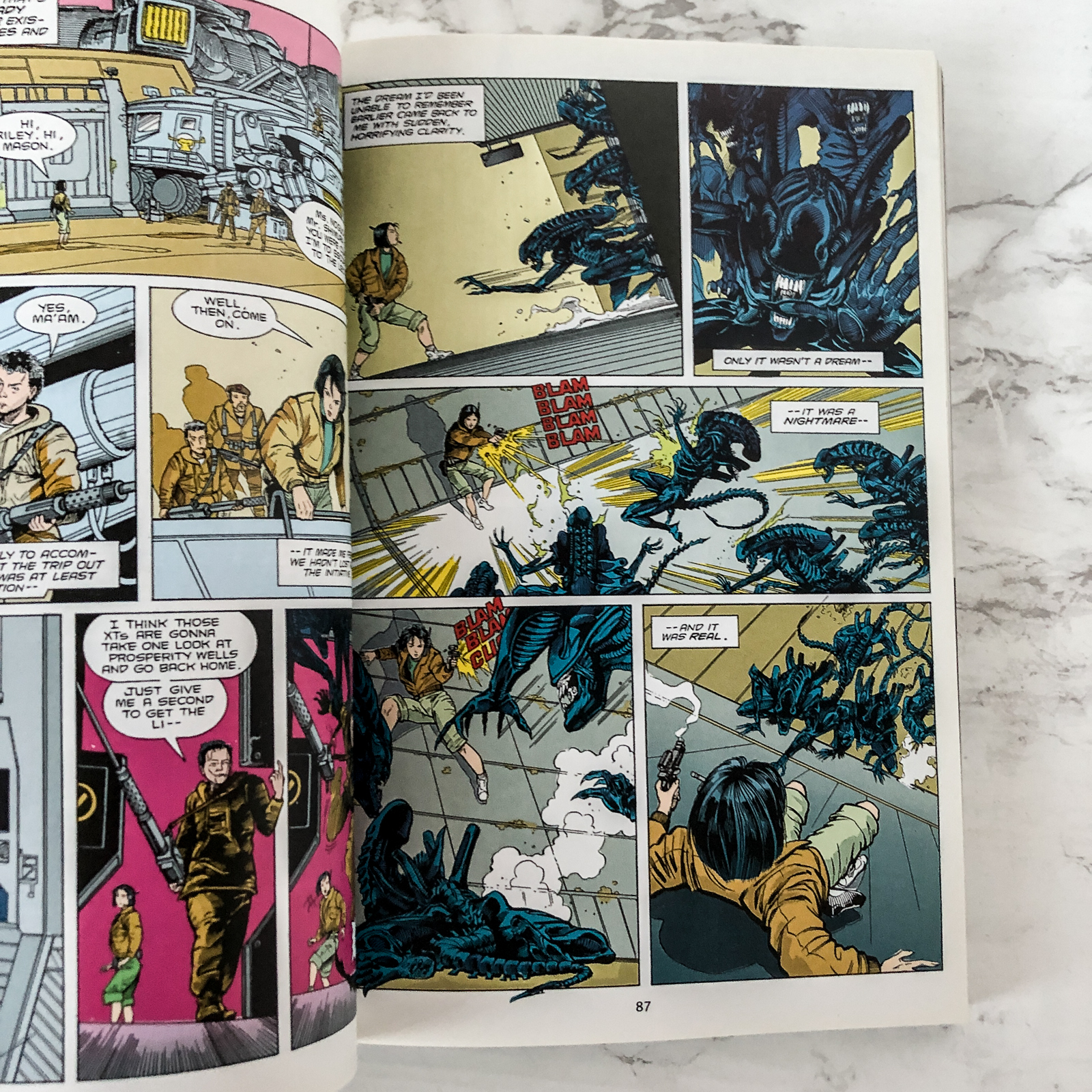 Aliens VS Predator Omnibus [VOLUME 1] - Bookshop Apocalypse