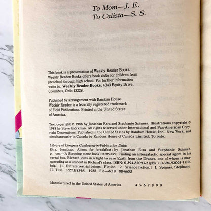 Aliens for Breakfast by Jonathan Etra & Stephanie Spinner [FIRST EDITION / 1988]