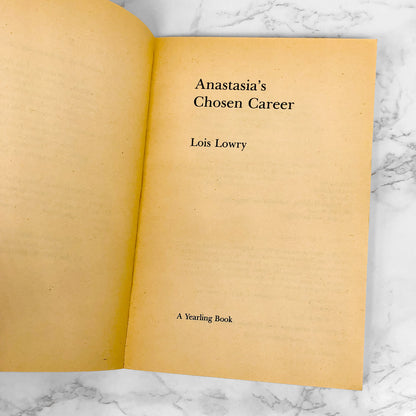 Anastasia's Chosen Career by Lois Lowry [FIRST PAPERBACK PRINTING] 1988