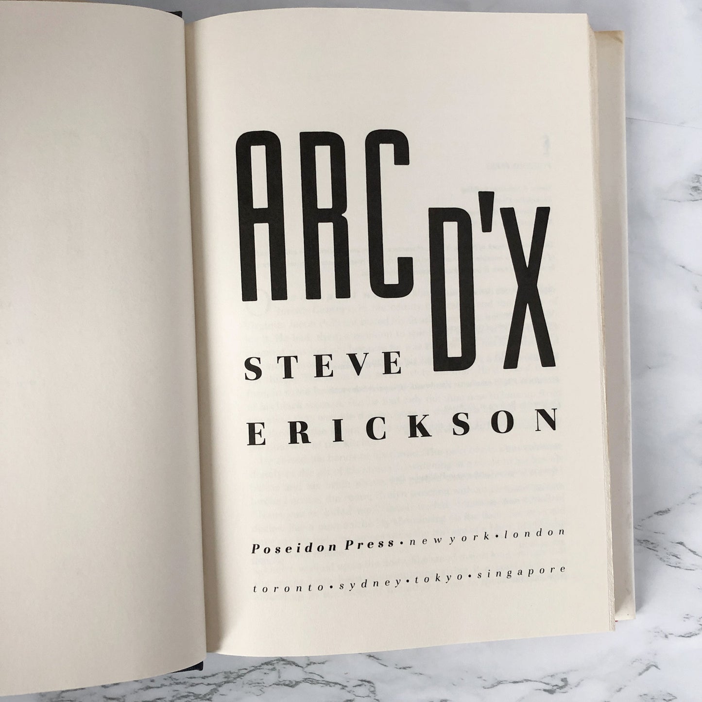 Arc d'X by Steve Erickson [FIRST EDITION / FIRST PRINTING] 1993