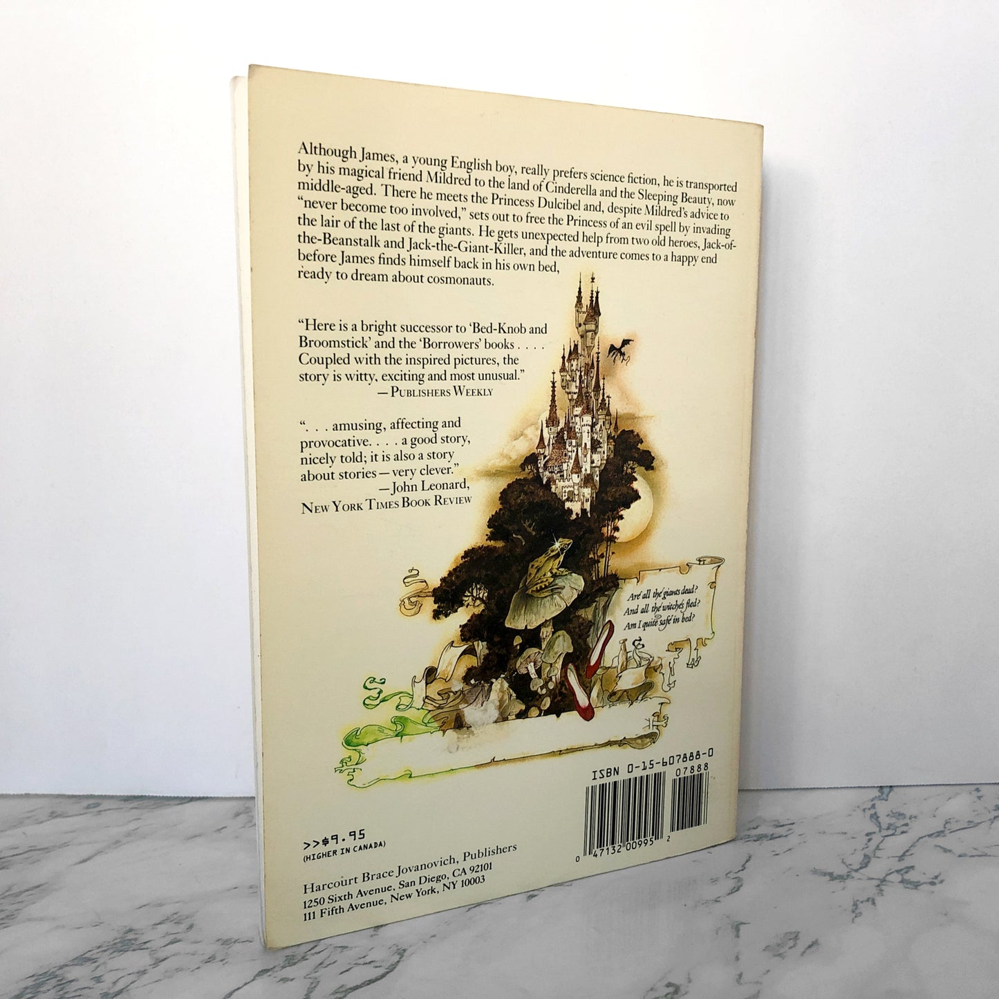 Are All The Giants Dead? by Mary Norton [FIRST PAPERBACK EDITION] - Bookshop Apocalypse