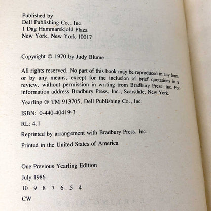 Are You There God, It's Me Margaret? by Judy Blume [1986 TRADE PAPERBACK]