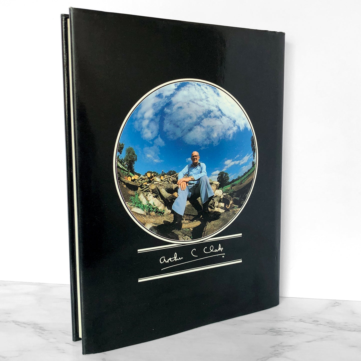 Arthur C. Clarke's Mysterious World by Simon Welfare & John Fairley [FIRST EDITION / 1980]