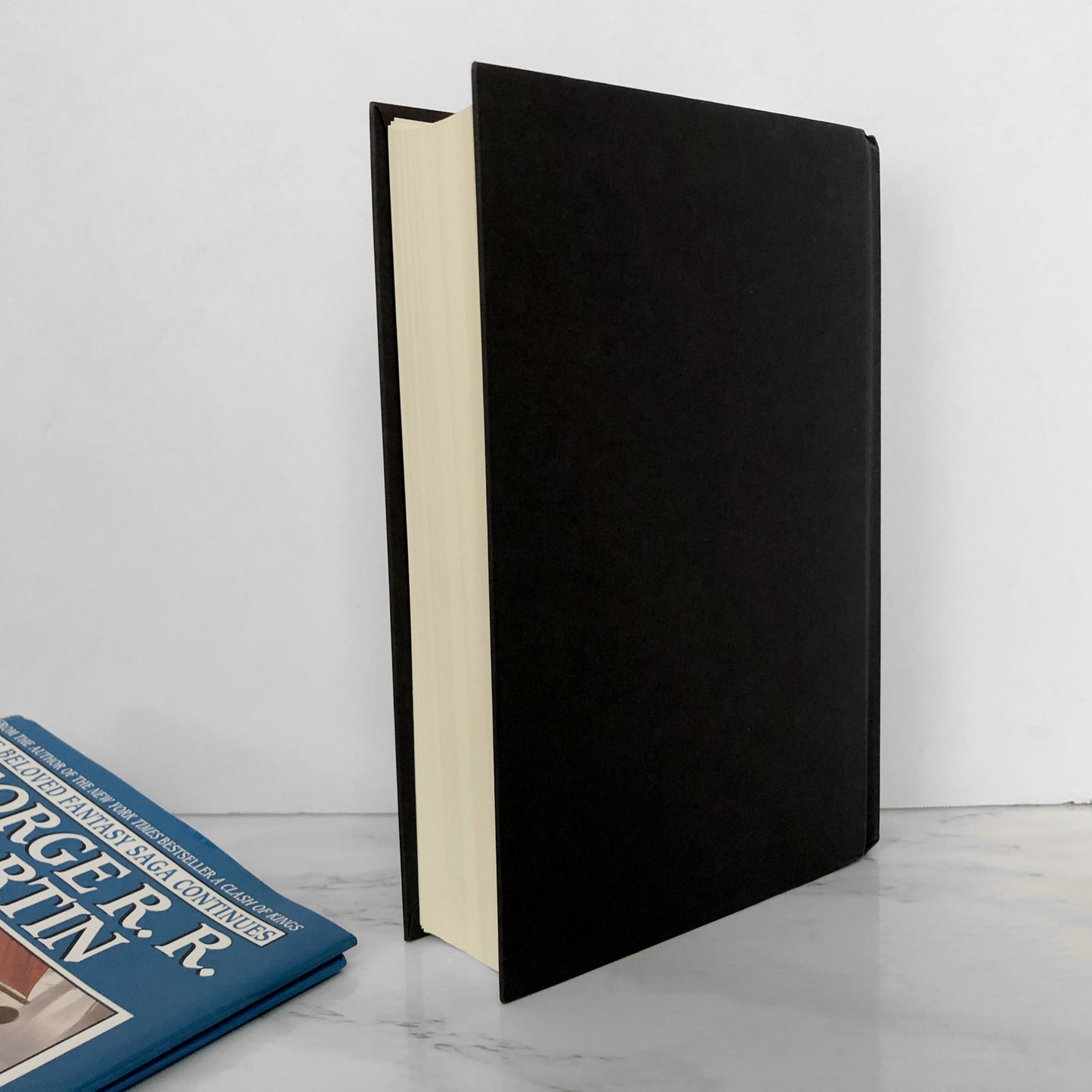 A Storm of Swords by George R.R. Martin [BOOK CLUB FIRST EDITION / 2000]