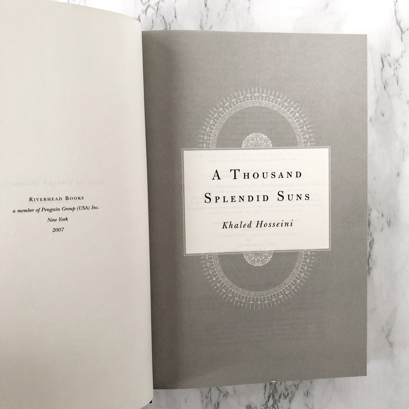 A Thousand Splendid Suns by Khaled Hosseini [FIRST EDITION] 2007 • Riverhead Books