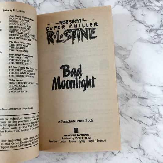 Fear Street: Bad Moonlight by R.L. Stine [1995 PAPERBACK] - Bookshop Apocalypse