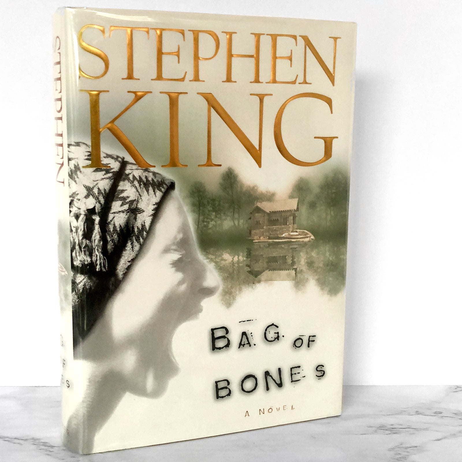 Bag of Bones Book Review - A Classic Stephen King Horror Story
