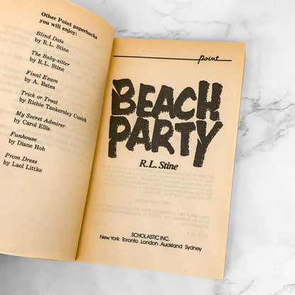 Beach Party by R.L. Stine [1990 PAPERBACK] Point Horror #18