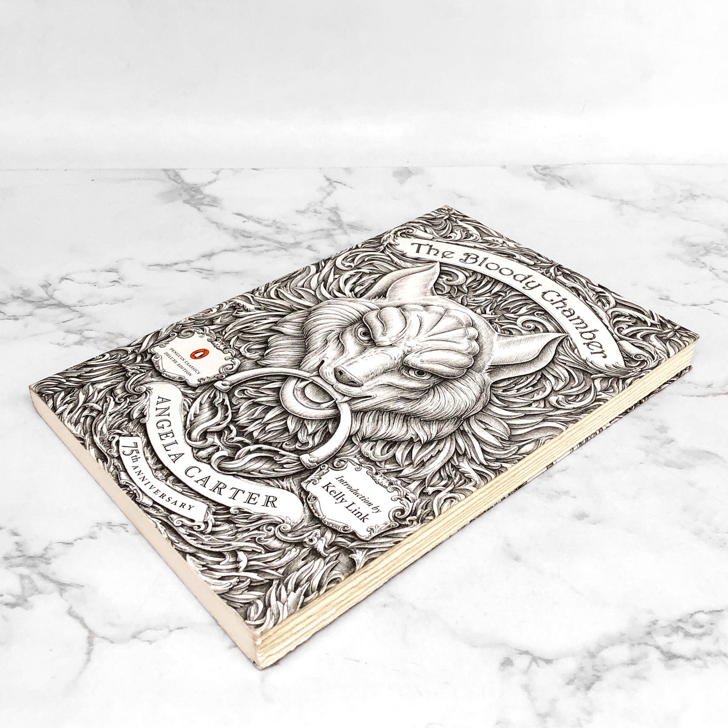 The Bloody Chamber & Other Stories by Angela Carter [PENGUIN DELUXE EDITION] • 2015