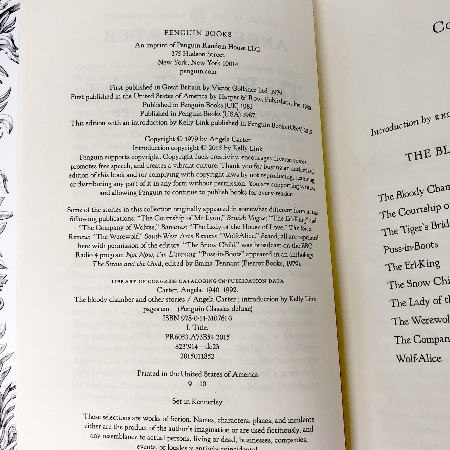 The Bloody Chamber & Other Stories by Angela Carter [PENGUIN DELUXE EDITION] • 2015