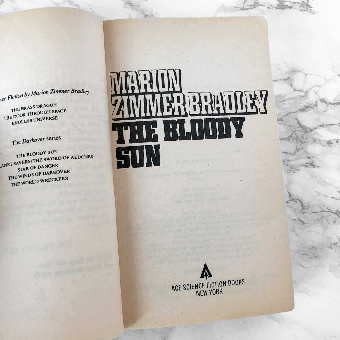 The Bloody Sun by Marion Zimmer Bradley [1985 PAPERBACK]
