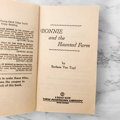 Bonnie and the Haunted Farm by Barbara Van Tuyl [1974 PAPERBACK]