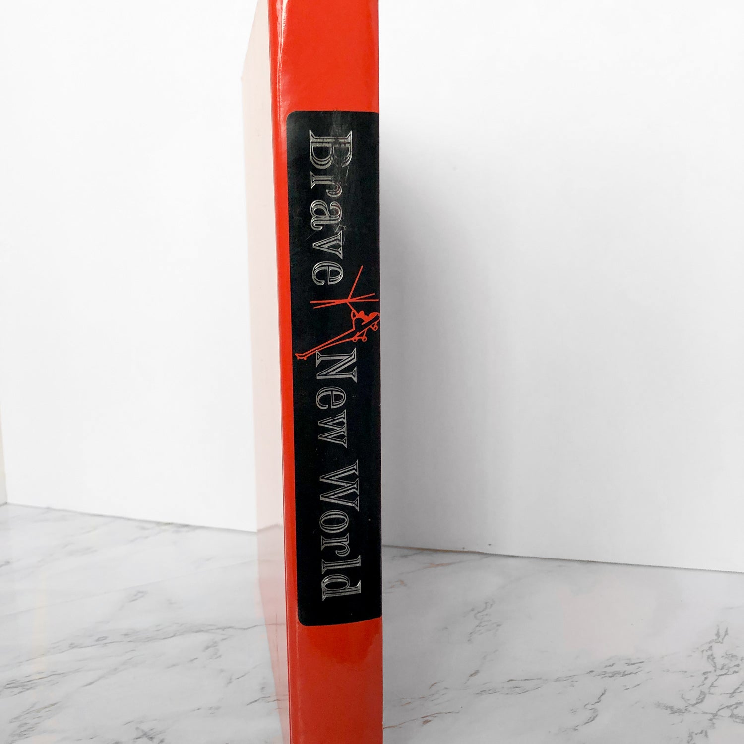 Brave New World by Aldous Huxley / Mara McAfee [1974 ILLUSTRATED EDITION] - Bookshop Apocalypse