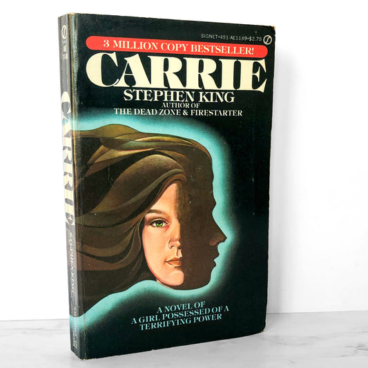 Carrie by Stephen King [1976 PAPERBACK]