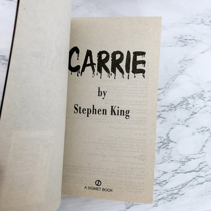 Carrie by Stephen King [1988 PAPERBACK]