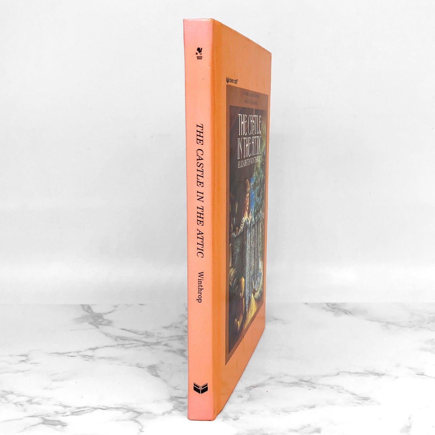 The Castle in the Attic by Elizabeth Winthrop [1989 PERMABOUND HARDBACK]