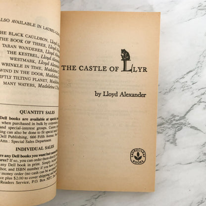 The Castle Of Llyr by Lloyd Alexander [1980 PAPERBACK]