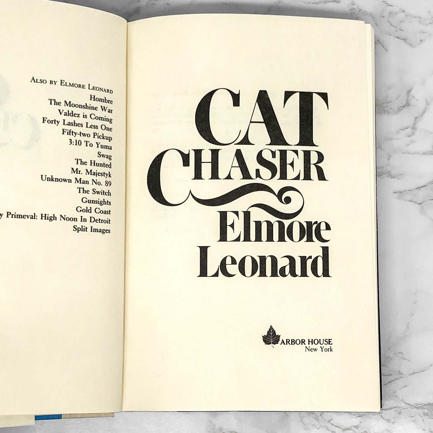 Cat Chaser by Elmore Leonard [FIRST EDITION / FIRST PRINTING] 1982