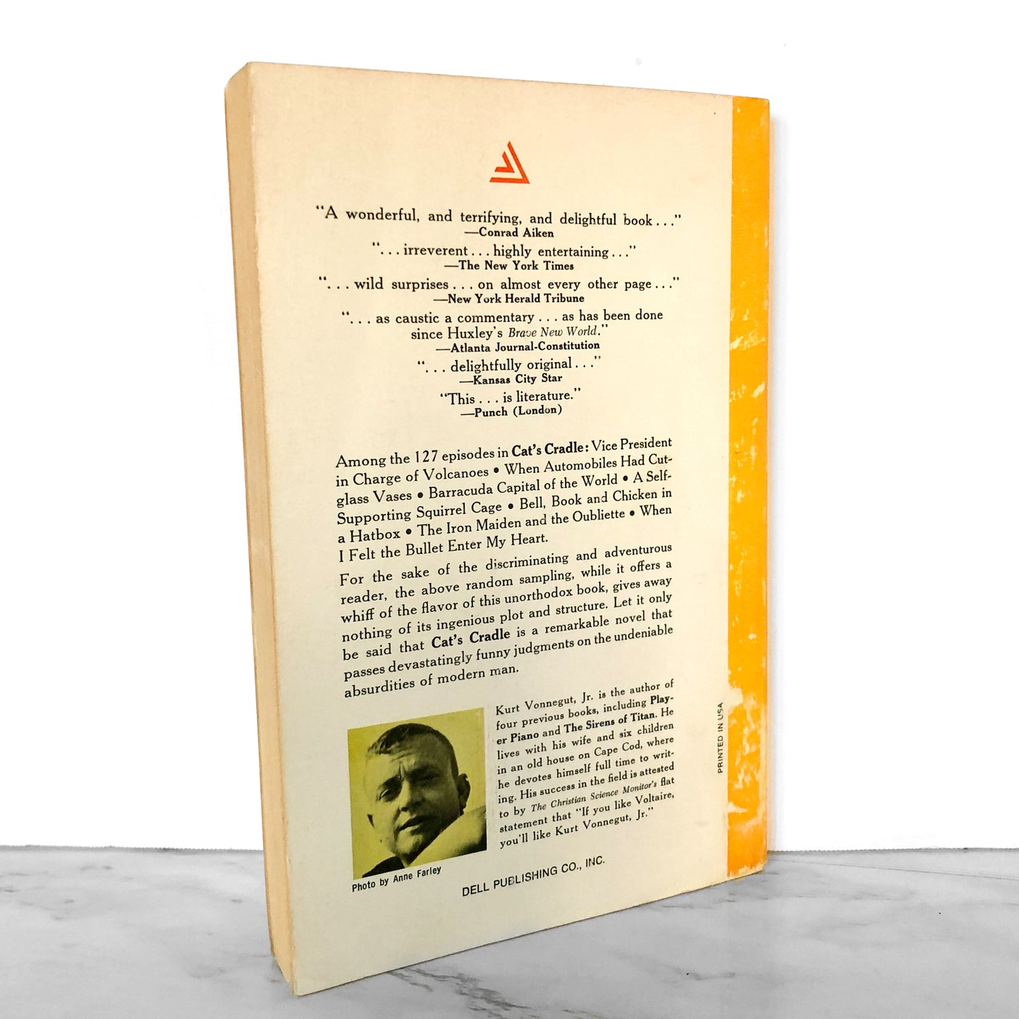 Cat's Cradle by Kurt Vonnegut [DELTA TRADE PAPERBACK / 1963]