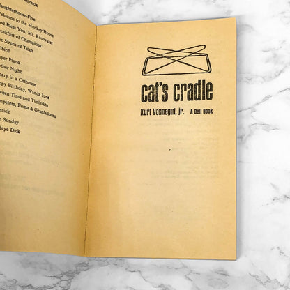Cat's Cradle by Kurt Vonnegut [1982 DELL PAPERBACK]