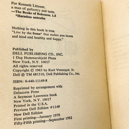 Cat's Cradle by Kurt Vonnegut [1982 DELL PAPERBACK]