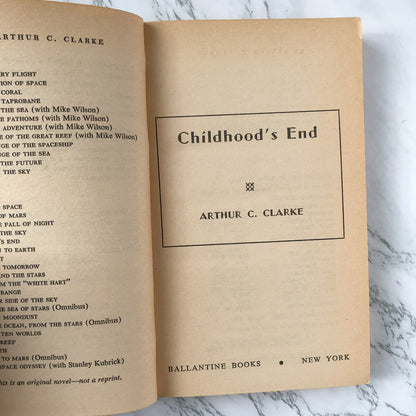 Childhood's End by Arthur C. Clarke [1970 PAPERBACK] - Bookshop Apocalypse