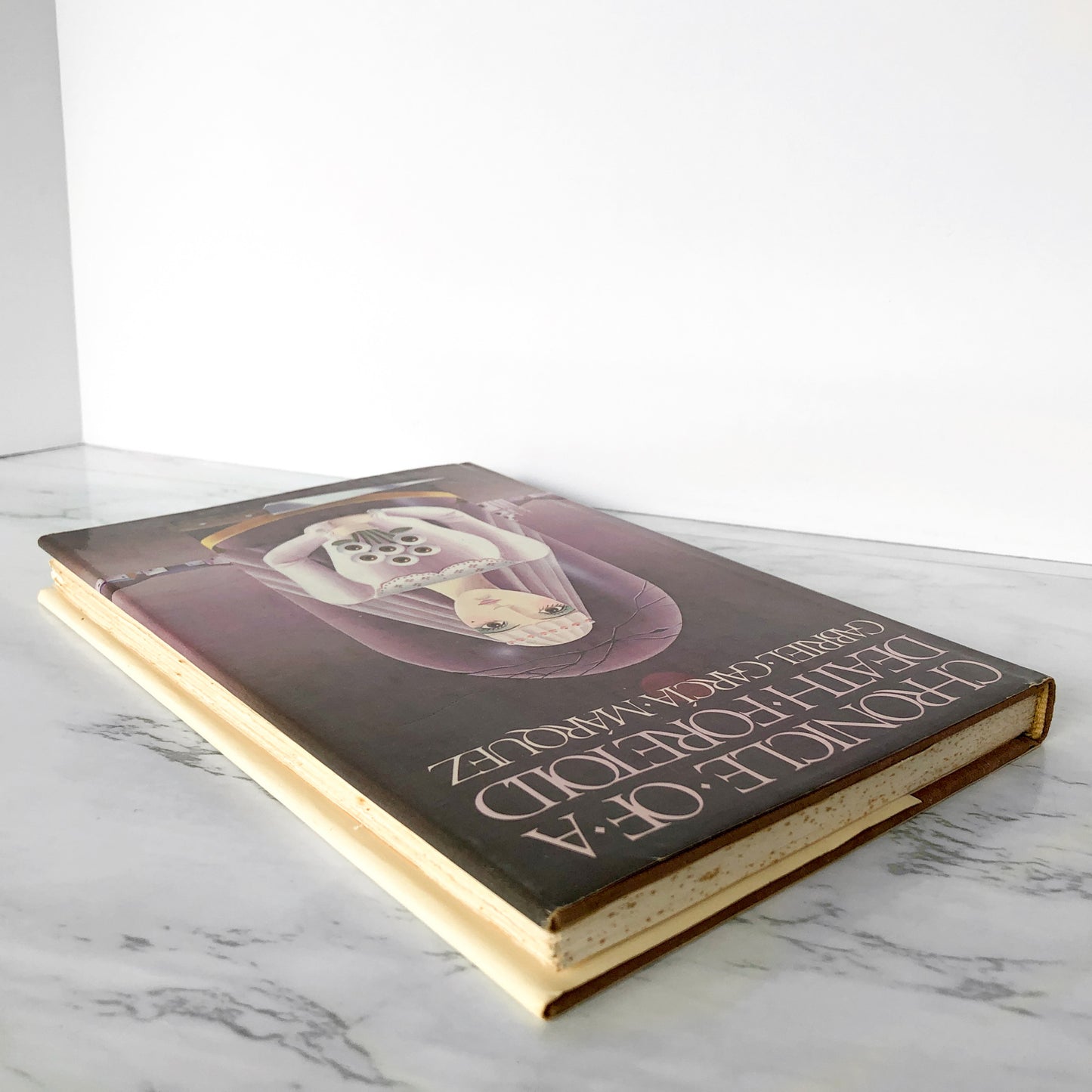 Chronicle of a Death Foretold by Gabriel García Márquez [U.S. FIRST EDITION • FIRST PRINTING] 1983