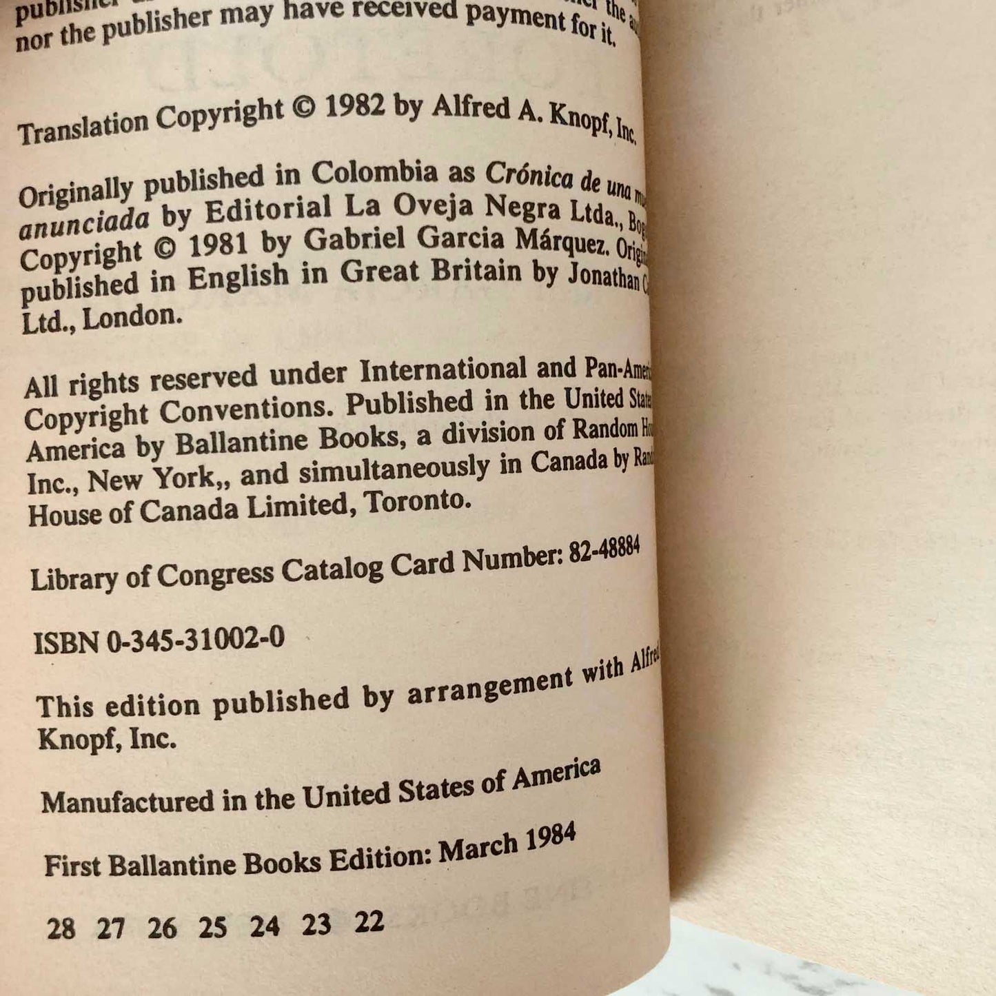 Chronicle of a Death Foretold by Gabriel García Márquez [1984 PAPERBACK]