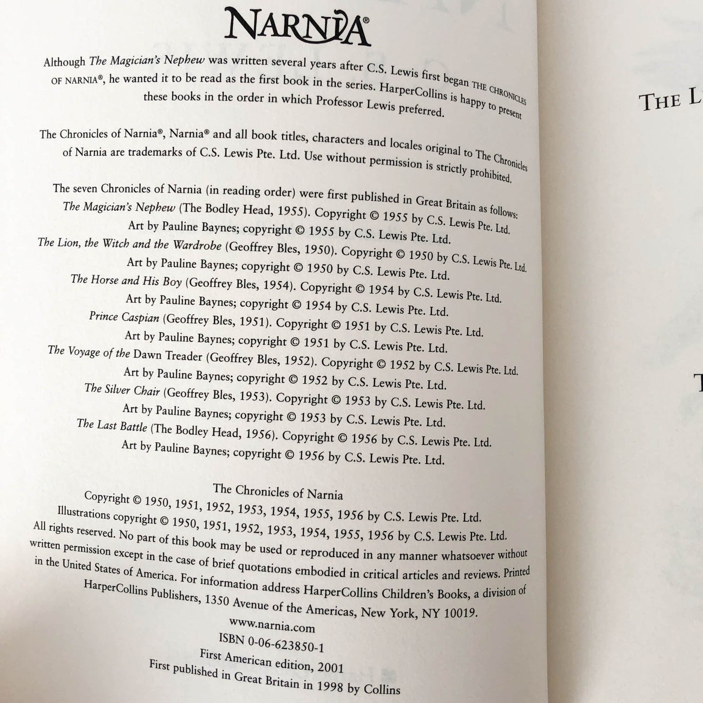 The Complete Chronicles of Narnia by C.S. Lewis [DELUXE PAPERBACK / 2001]