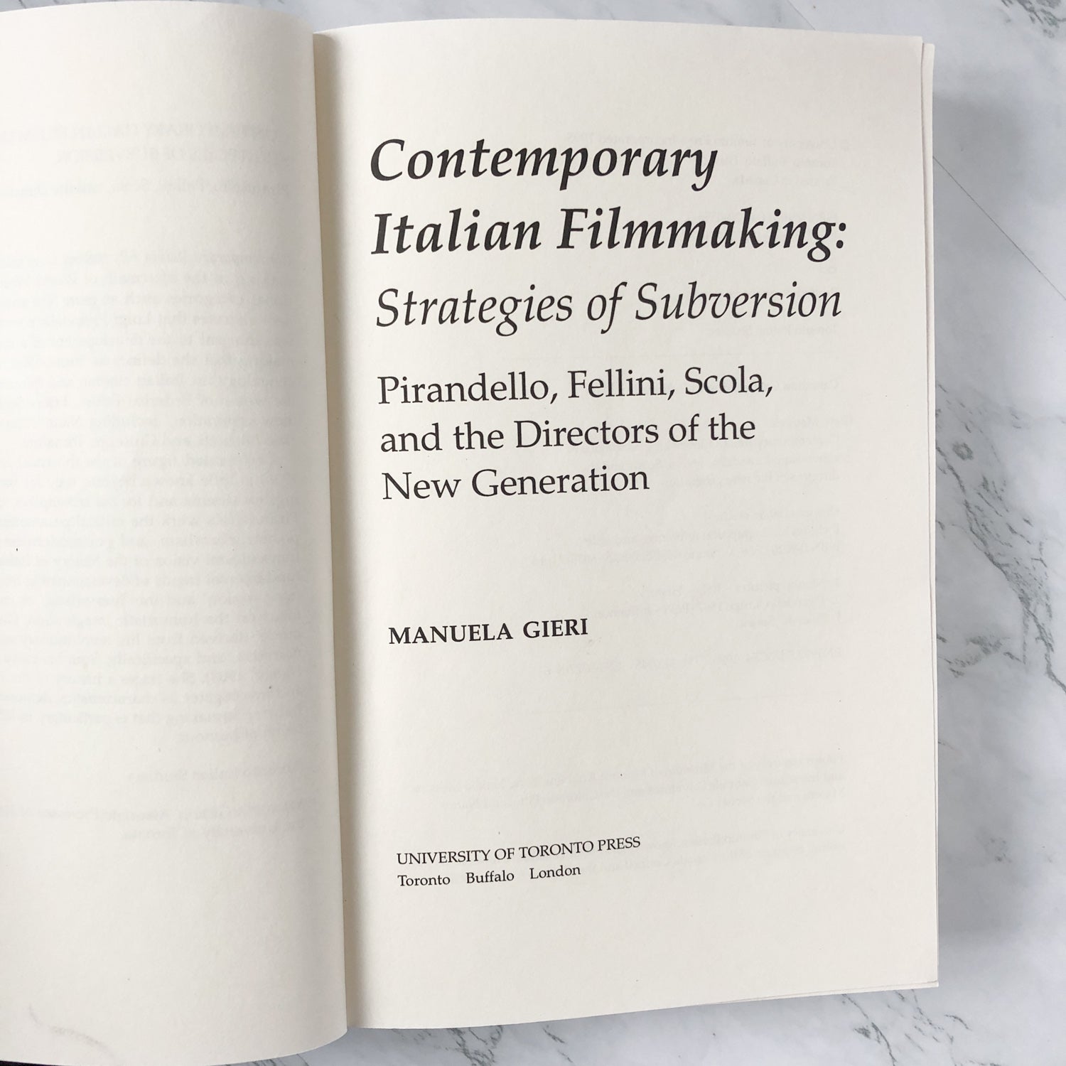 Contemporary Italian Filmmaking: Pirandello, Fellini, Scola & the Directors of the New Generation by Manuela Gieri [1995 PAPERBACK] - Bookshop Apocalypse