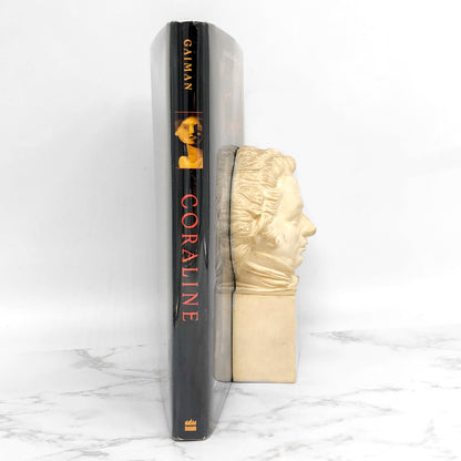 Coraline by Neil Gaiman [2002 HARDCOVER]