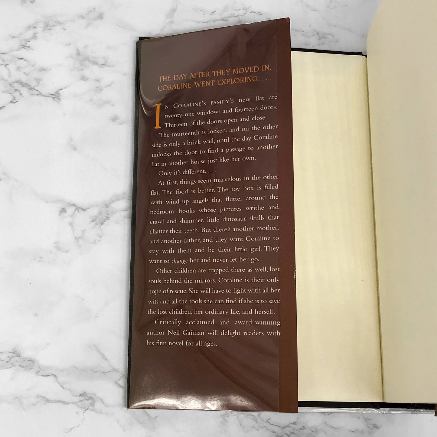 Coraline by Neil Gaiman [2002 HARDCOVER]