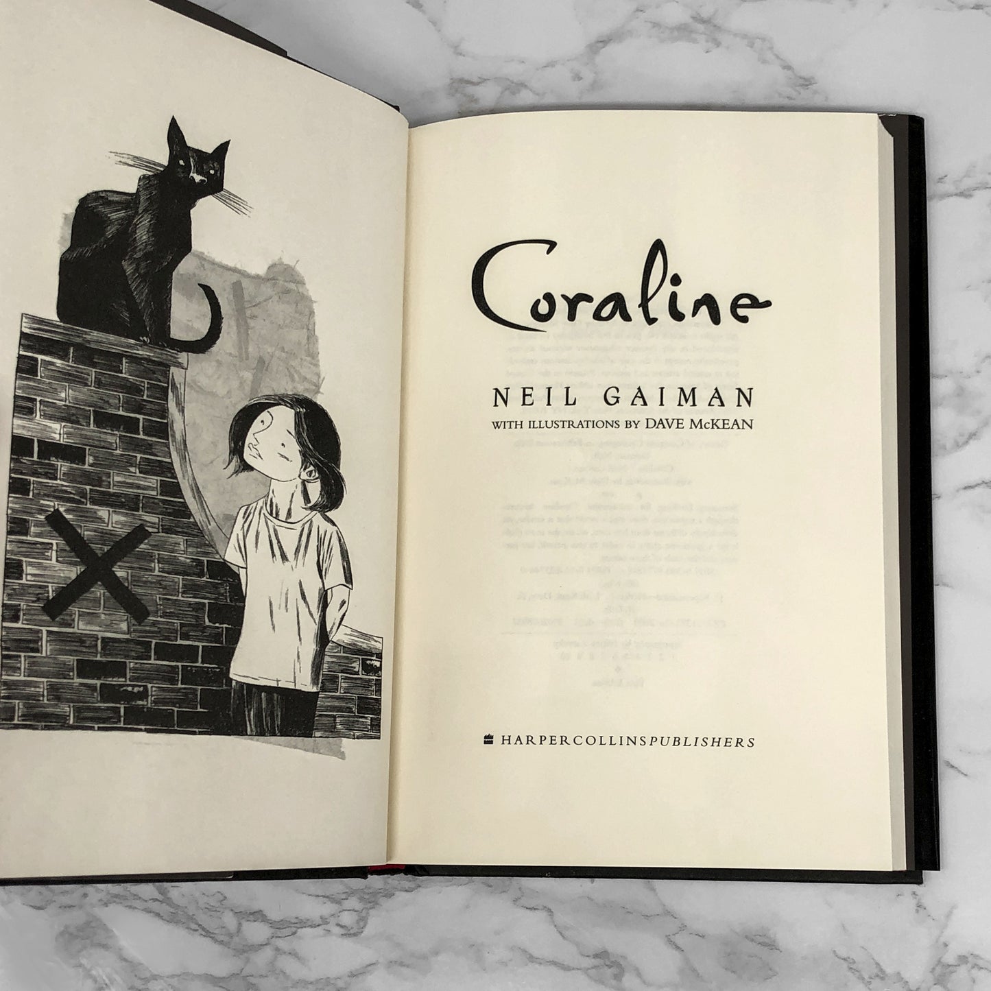 Coraline by Neil Gaiman [FIRST EDITION / FIRST PRINTING] 2002