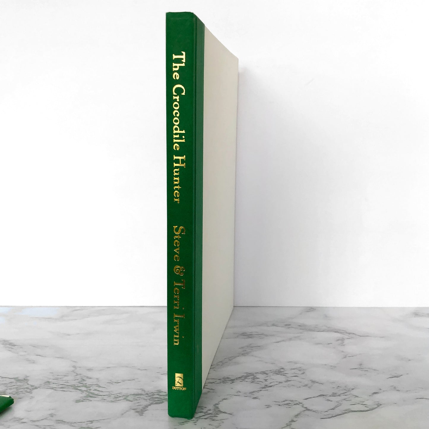 The Crocodile Hunter: The Incredible Life & Adventures of Steve & Terri Irwin [FIRST EDITION / FIRST PRINTING]