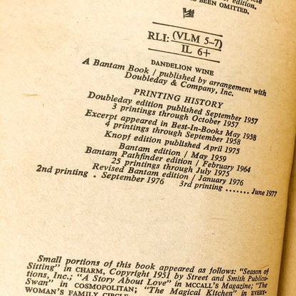 Dandelion Wine by Ray Bradbury [1977 PAPERBACK]