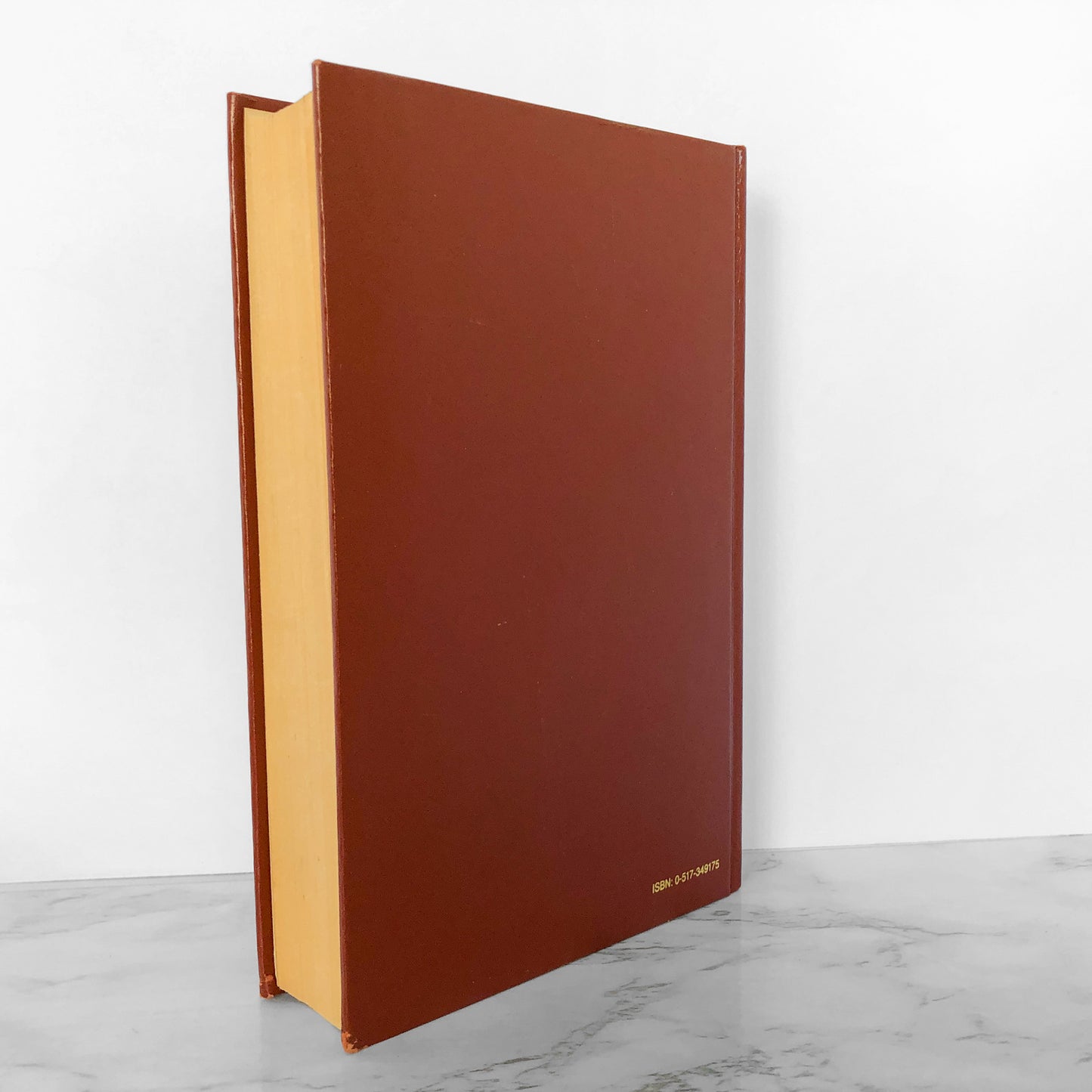 Daphne du Maurier: Three Complete Novels & Five Short Stories [HARDCOVER OMNIBUS] 1981 • Avenel