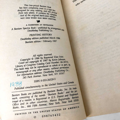A Darkness at Sethanon by Raymond E. Feist [FIRST PAPERBACK EDITION] 1987