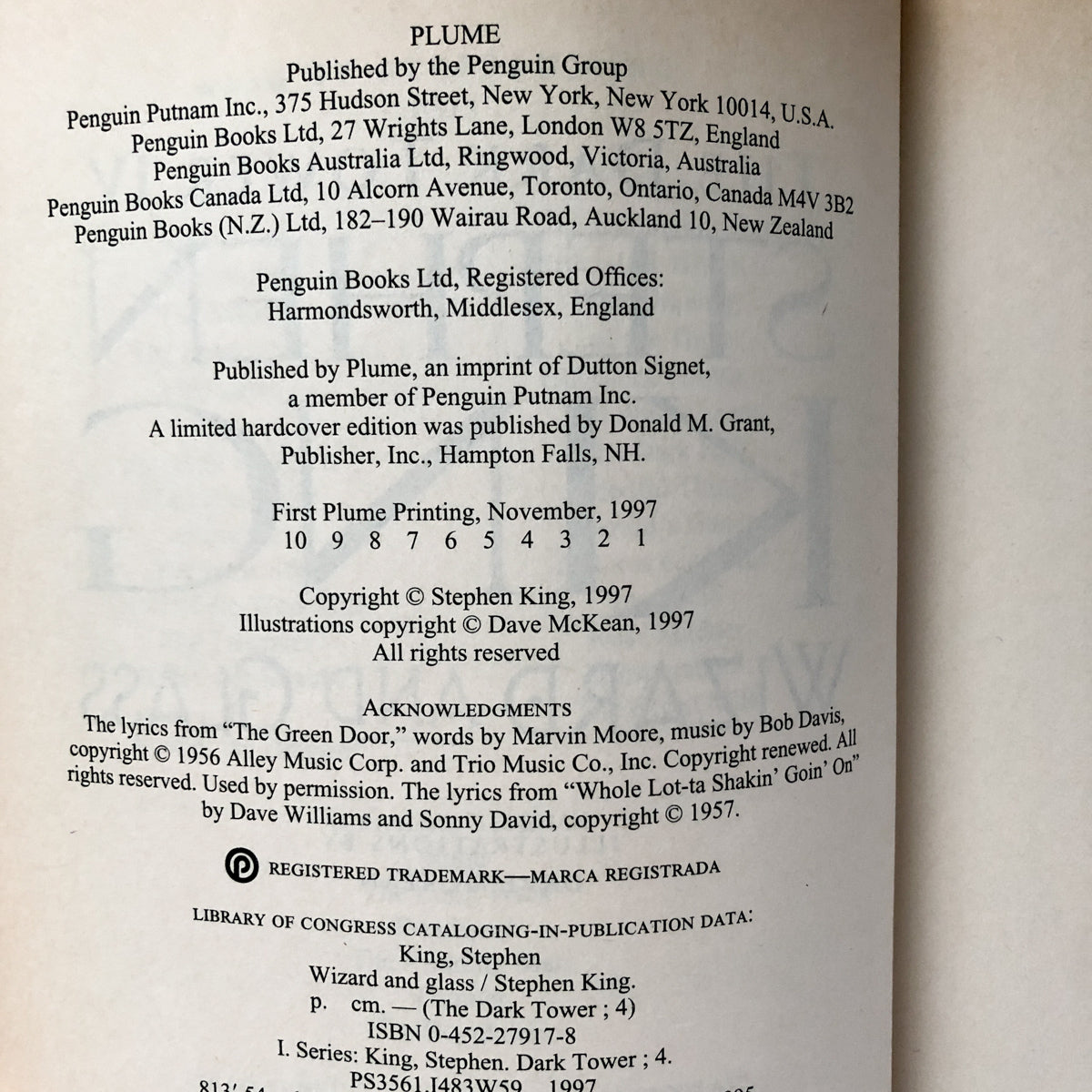 Wizard and Glass by Stephen King [FIRST PLUME PRINTING / 1997] - Bookshop Apocalypse