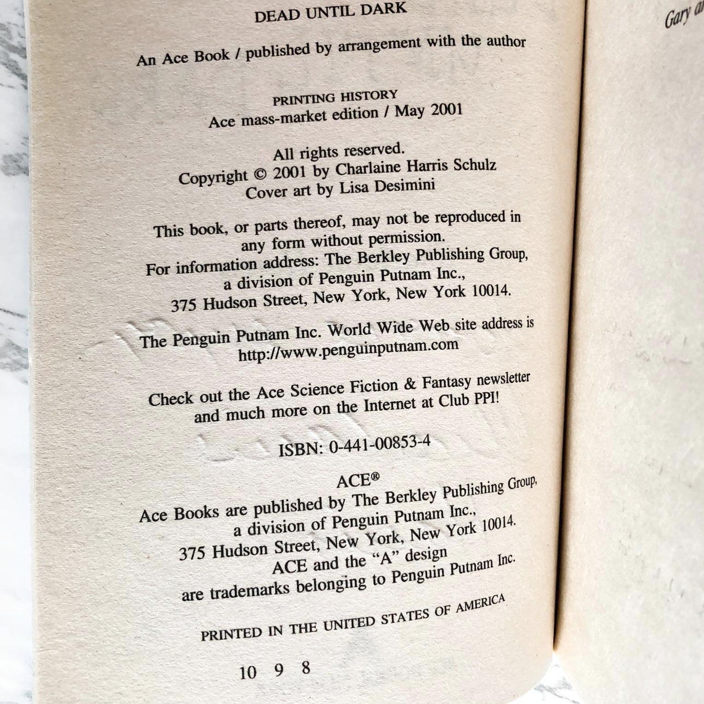 Dead Until Dark by Charlaine Harris SIGNED! [FIRST EDITION / SOOKIE STACKHOUSE #1]