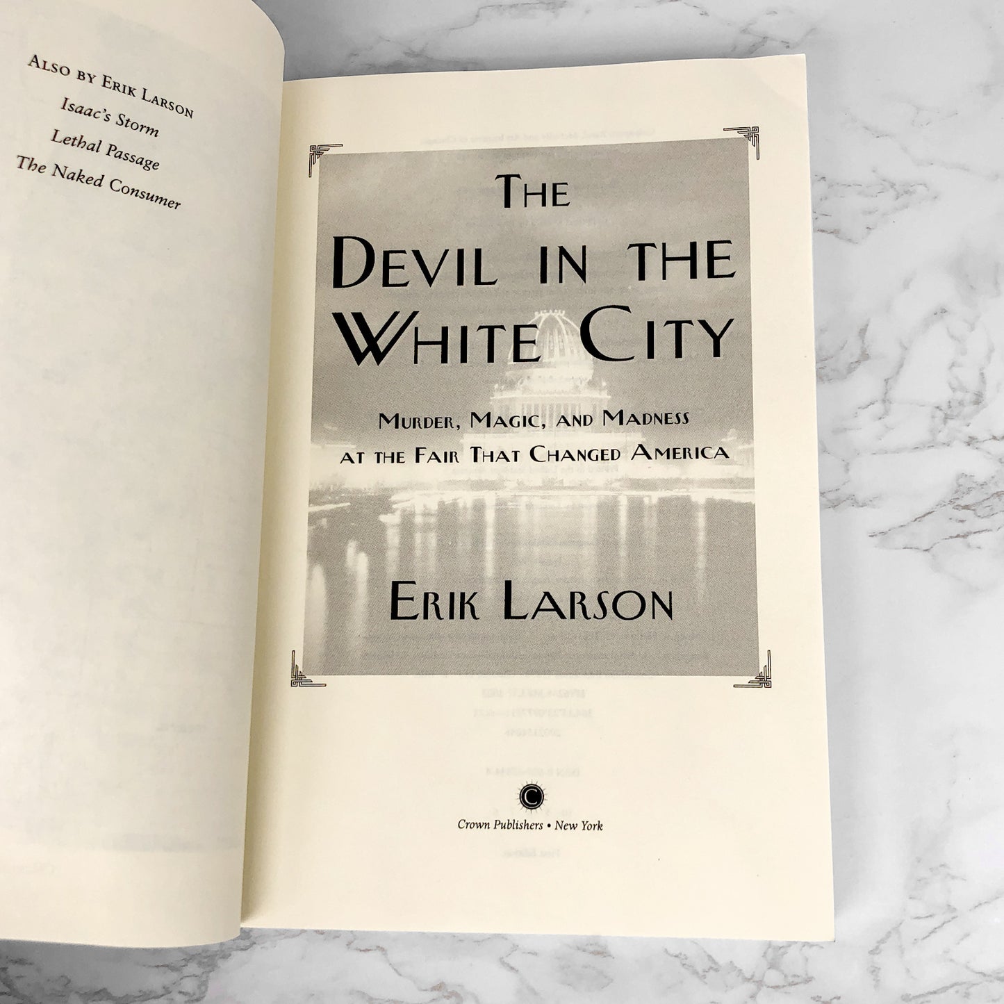 The Devil in the White City by Erik Larson [FIRST EDITION PAPERBACK] 2003