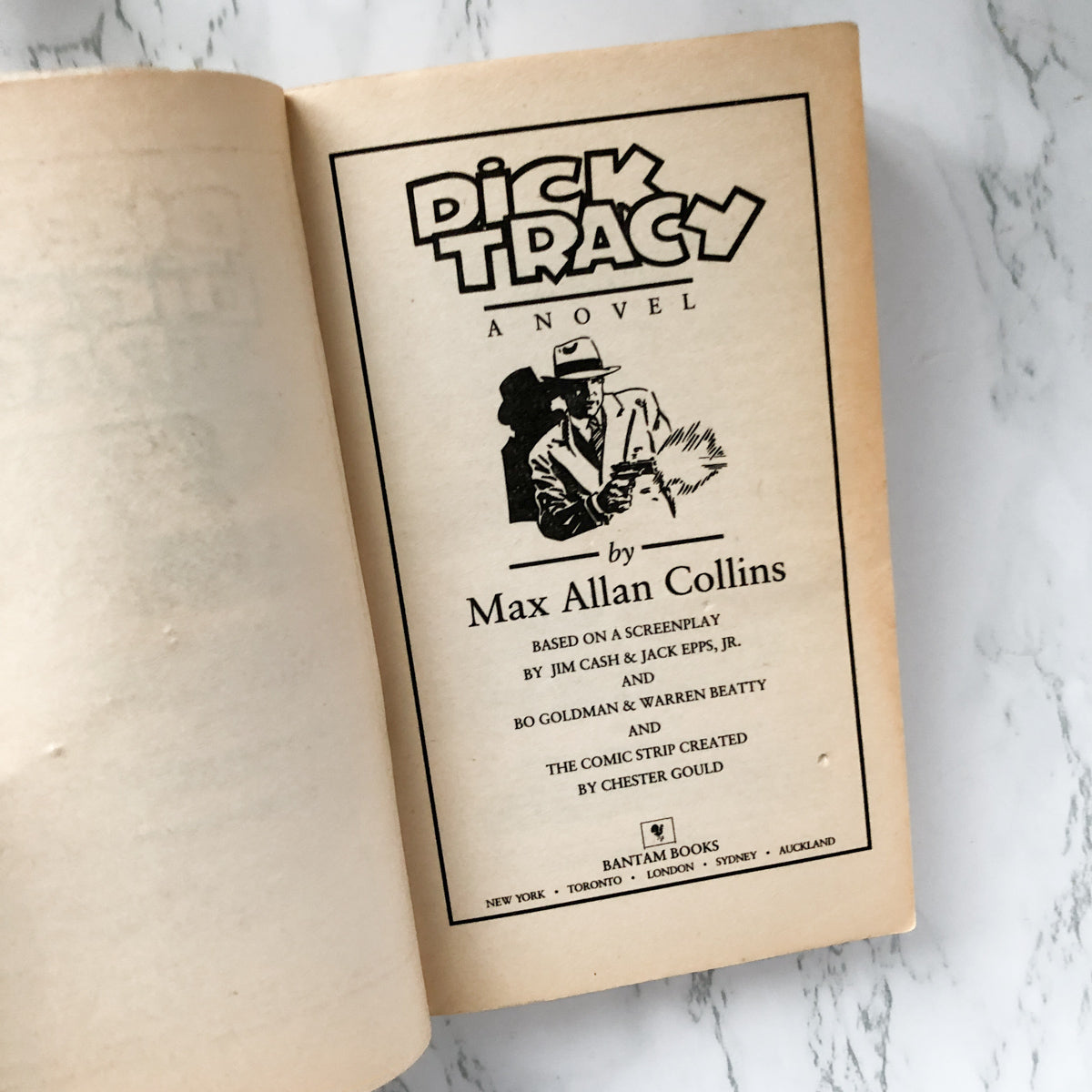 Dick Tracy by Max Allan Collins [1990 MOVIE TIE IN PAPERBACK] - Bookshop Apocalypse