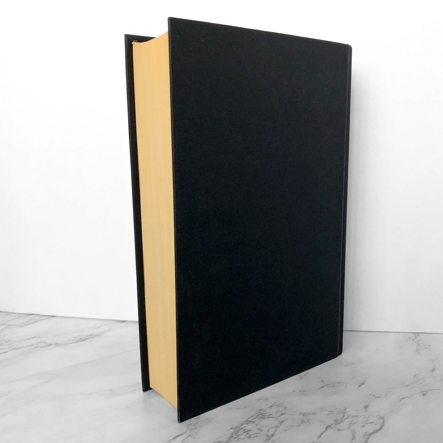 A Discovery of Witches by Deborah Harkness [U.K. FIRST EDITION / FIRST PRINTING] - Bookshop Apocalypse