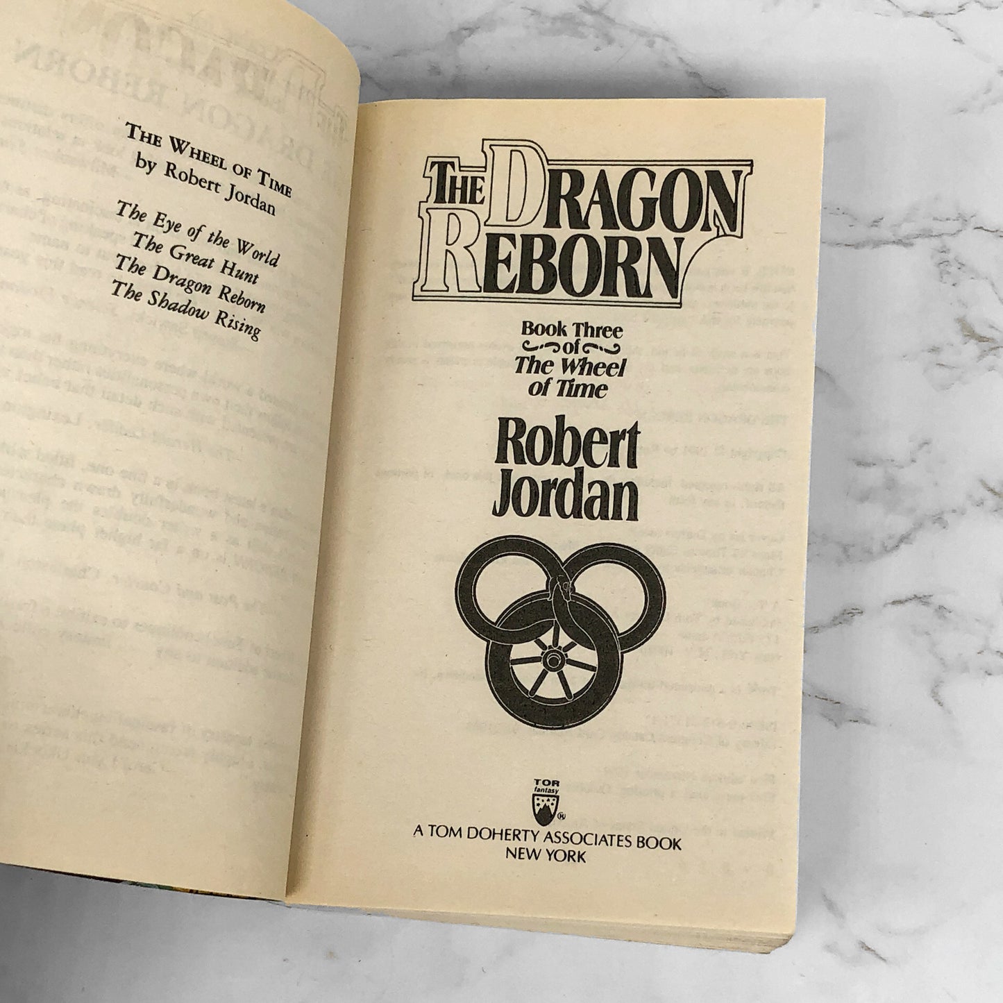 The Dragon Reborn by Robert Jordan [1992 PAPERBACK] Wheel of Time #3