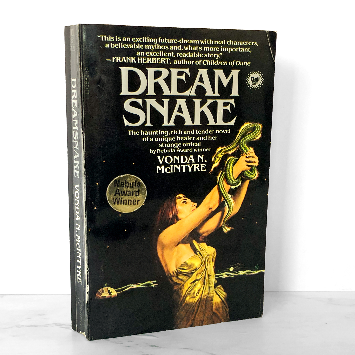 Dreamsnake by Vonda N. McIntyre [FIRST PAPERBACK PRINTING / 1979]
