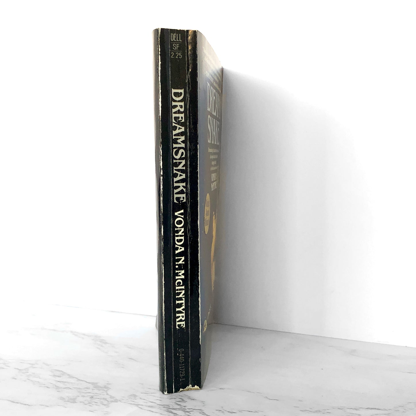 Dreamsnake by Vonda N. McIntyre [FIRST PAPERBACK PRINTING / 1979]